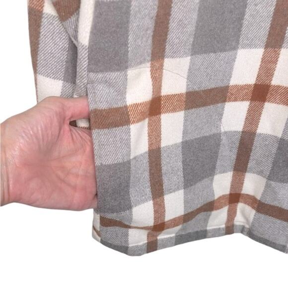 HFX Gray & Brown Plaid Shacket  Relaxed Fit Front Snap Closure Women's Size Med - Picture 8 of 13
